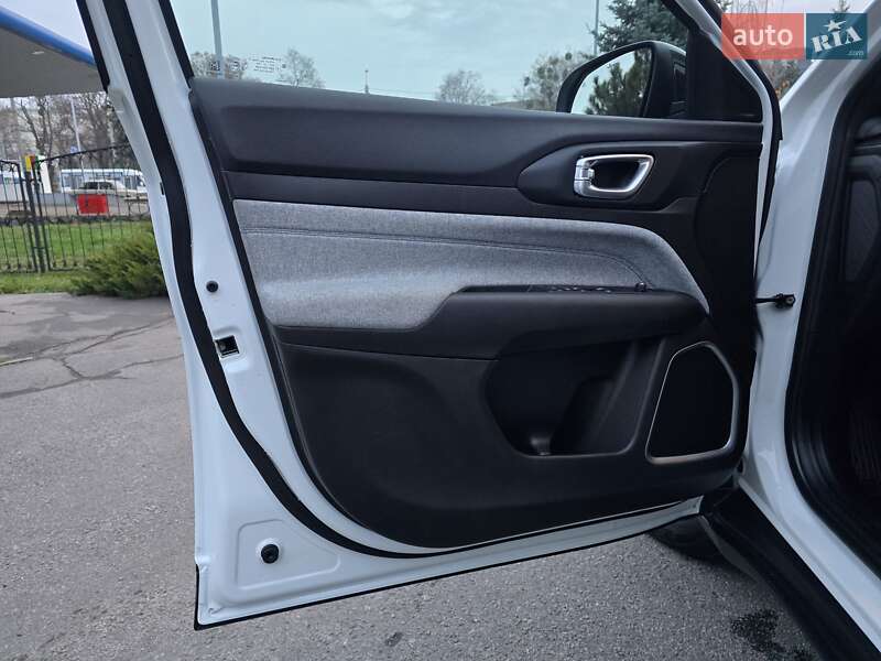 Внедорожник / Кроссовер Jeep Compass 2023 в Полтаве