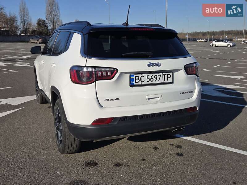 Внедорожник / Кроссовер Jeep Compass 2022 в Киеве