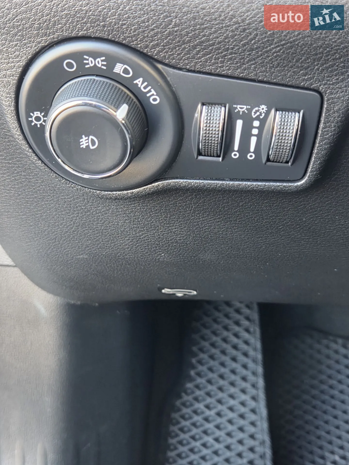 2022 Jeep Compass - мініатюра 12