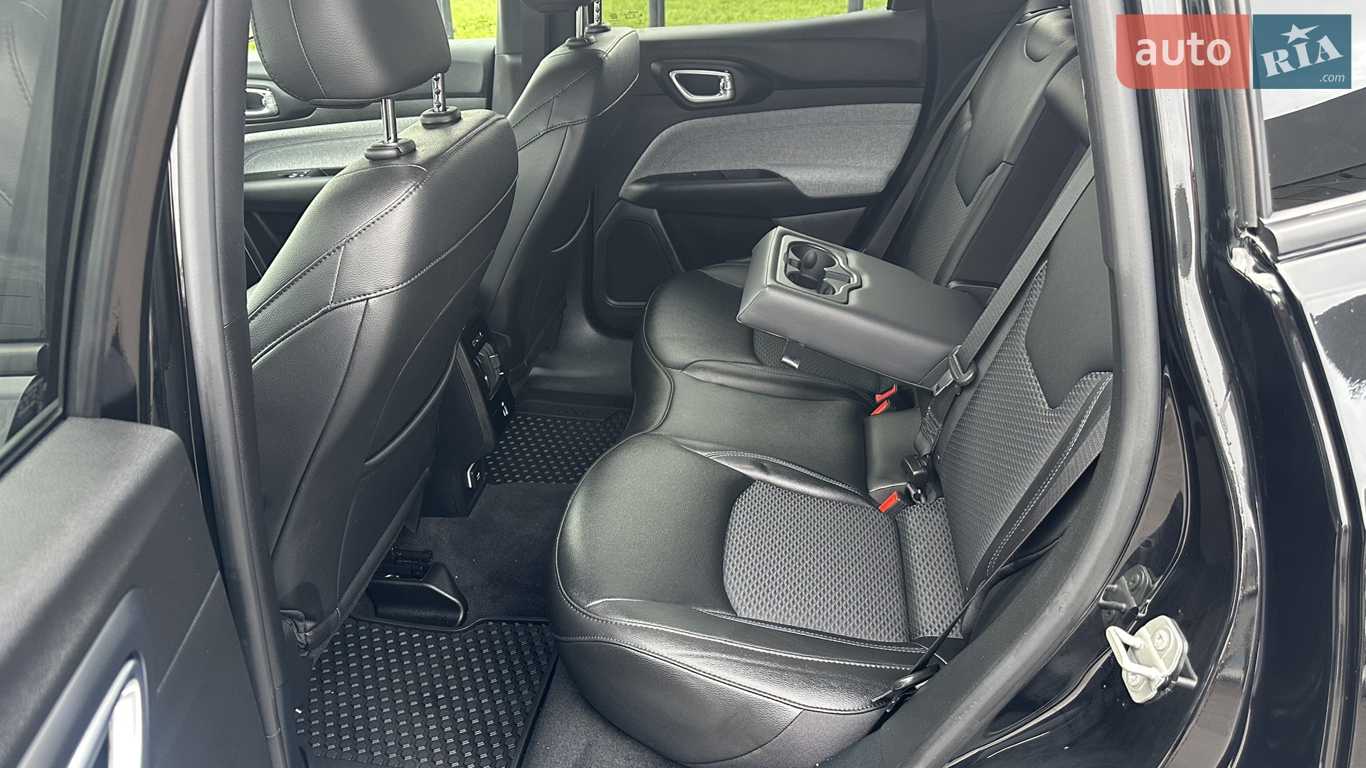 2024 Jeep Compass - мініатюра 31