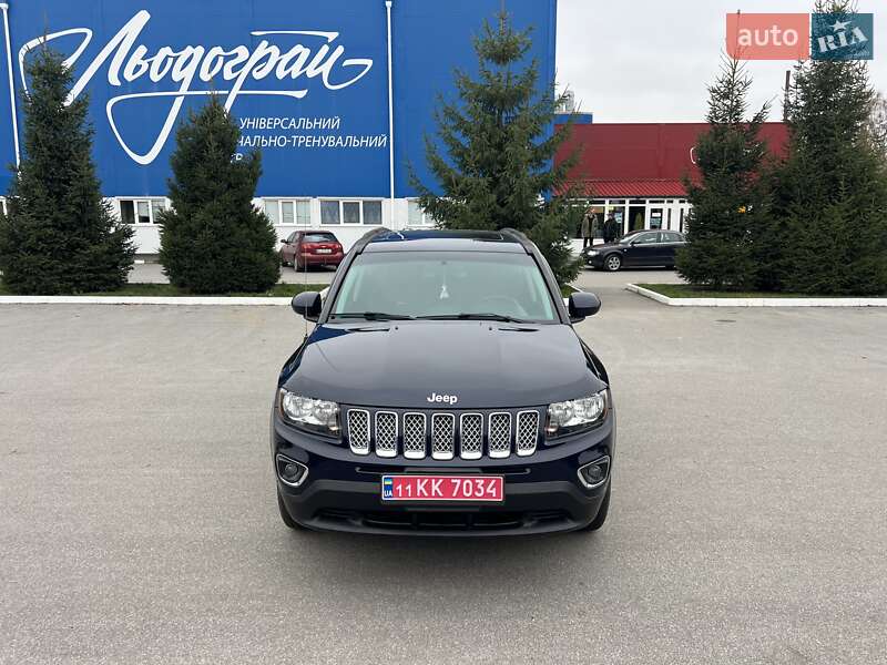 Внедорожник / Кроссовер Jeep Compass 2015 в Богуславе