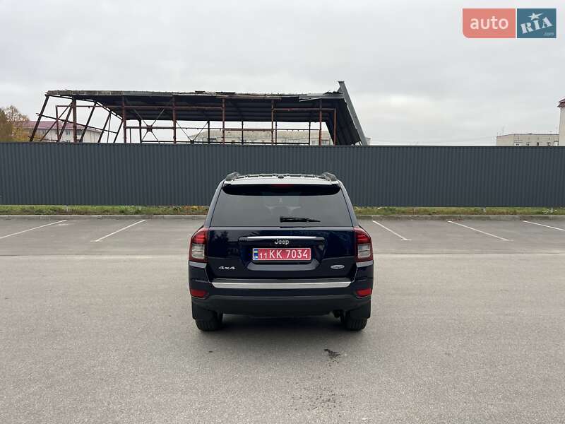 Внедорожник / Кроссовер Jeep Compass 2015 в Богуславе