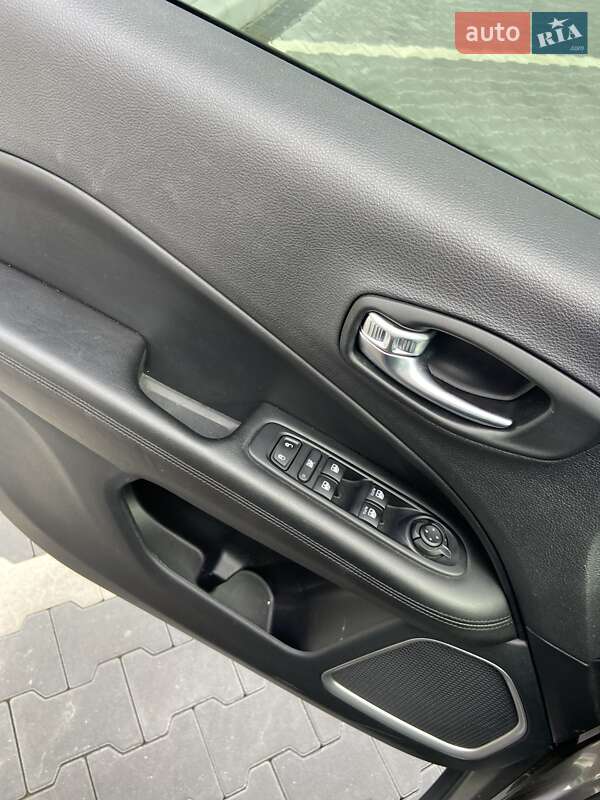 Позашляховик / Кросовер Jeep Compass 2020 в Ірпені