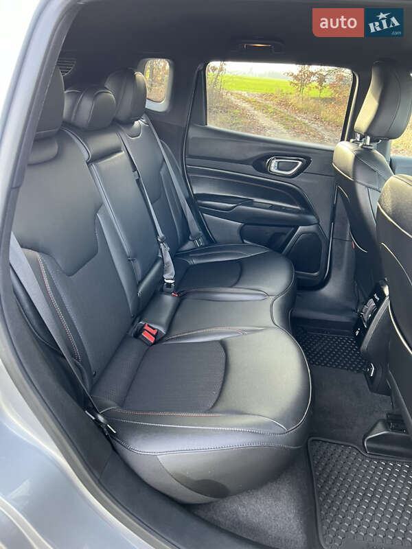 Внедорожник / Кроссовер Jeep Compass 2023 в Киеве