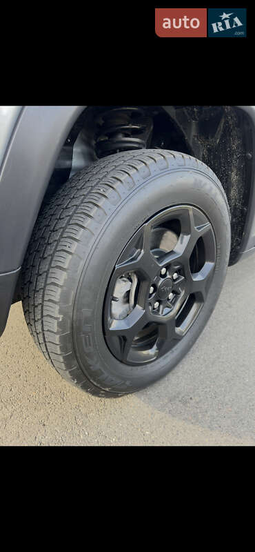 Внедорожник / Кроссовер Jeep Compass 2023 в Киеве