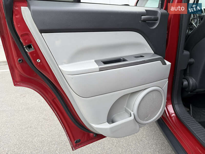 Позашляховик / Кросовер Jeep Compass 2007 в Києві