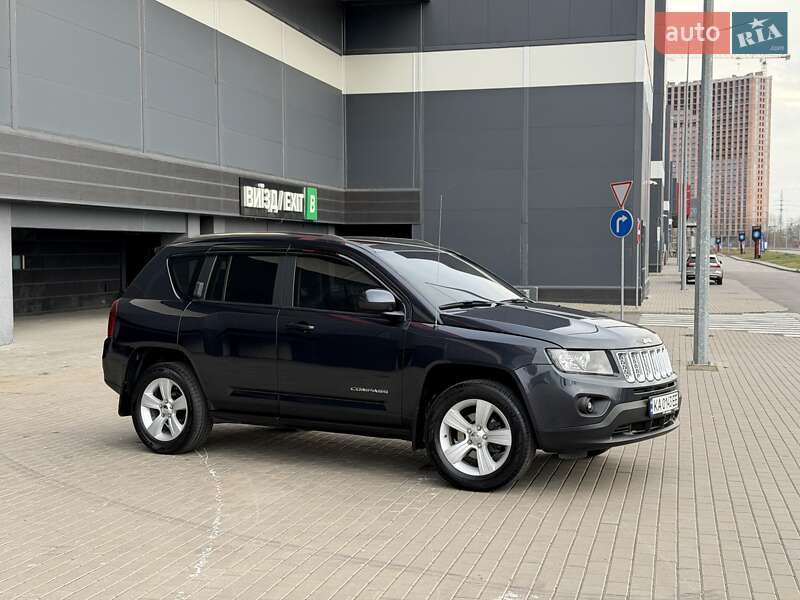 Внедорожник / Кроссовер Jeep Compass 2014 в Киеве