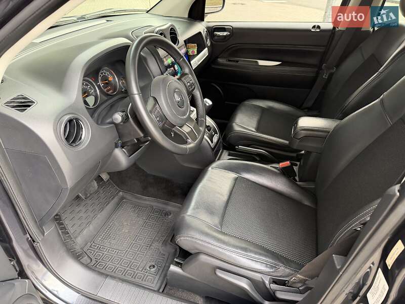 Внедорожник / Кроссовер Jeep Compass 2014 в Киеве