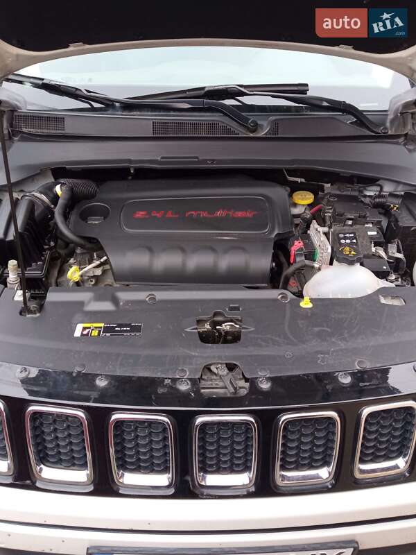 Позашляховик / Кросовер Jeep Compass 2018 в Золочеві