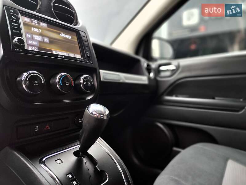 Позашляховик / Кросовер Jeep Compass 2014 в Києві