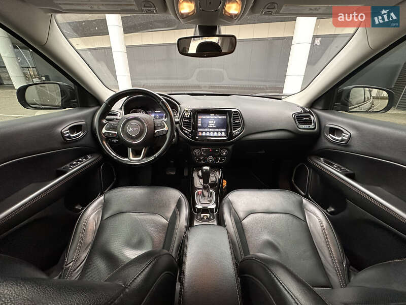 Внедорожник / Кроссовер Jeep Compass 2020 в Киеве