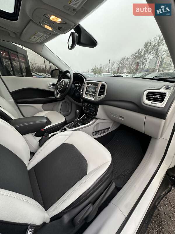 Позашляховик / Кросовер Jeep Compass 2017 в Білогородці фото 24 Позашляховик / Кросовер Jeep Compass 2017 в Білогородці