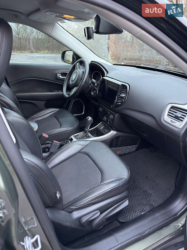 Внедорожник / Кроссовер Jeep Compass 2019 в Ровно