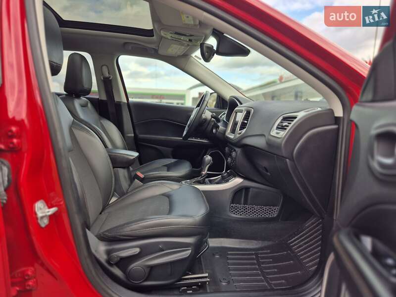 Внедорожник / Кроссовер Jeep Compass 2017 в Житомире