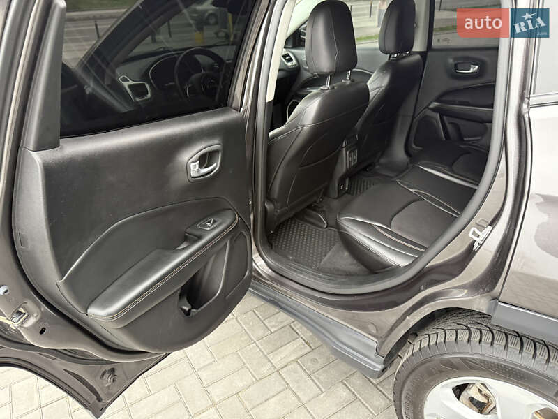 Внедорожник / Кроссовер Jeep Compass 2017 в Днепре