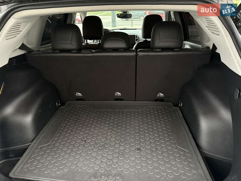 Внедорожник / Кроссовер Jeep Compass 2017 в Днепре