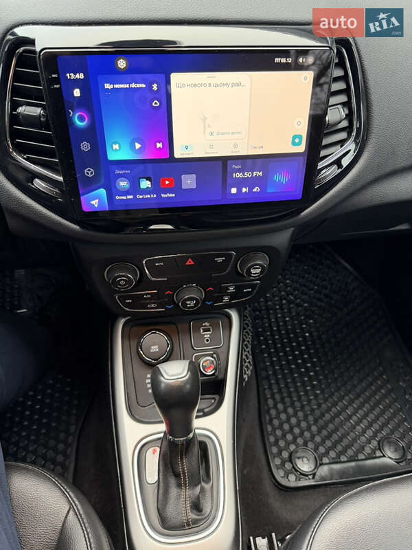 Внедорожник / Кроссовер Jeep Compass 2017 в Киеве