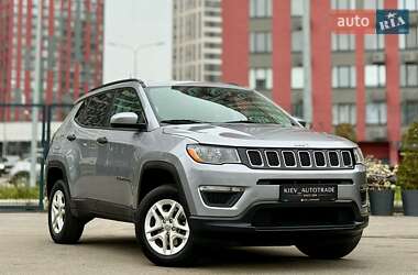 Внедорожник / Кроссовер Jeep Compass 2018 в Киеве