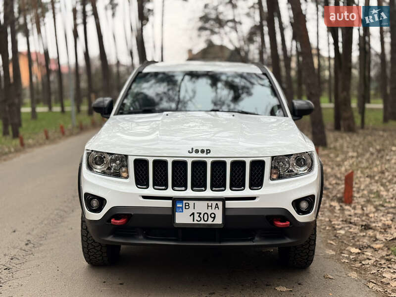 Внедорожник / Кроссовер Jeep Compass 2015 в Киеве фото 3 Внедорожник / Кроссовер Jeep Compass 2015 в Киеве