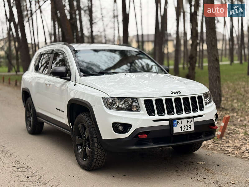 Внедорожник / Кроссовер Jeep Compass 2015 в Киеве фото 5 Внедорожник / Кроссовер Jeep Compass 2015 в Киеве