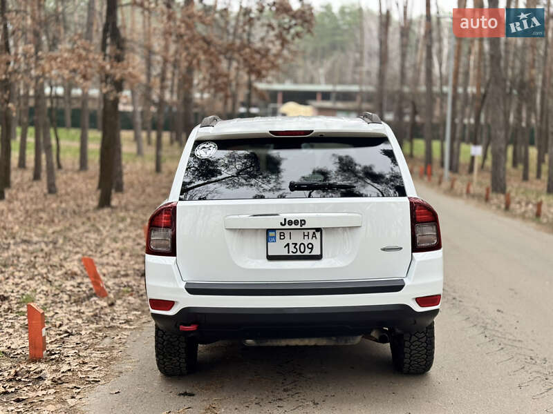 Внедорожник / Кроссовер Jeep Compass 2015 в Киеве фото 12 Внедорожник / Кроссовер Jeep Compass 2015 в Киеве