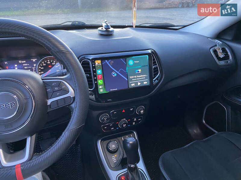 Внедорожник / Кроссовер Jeep Compass 2017 в Лохвице