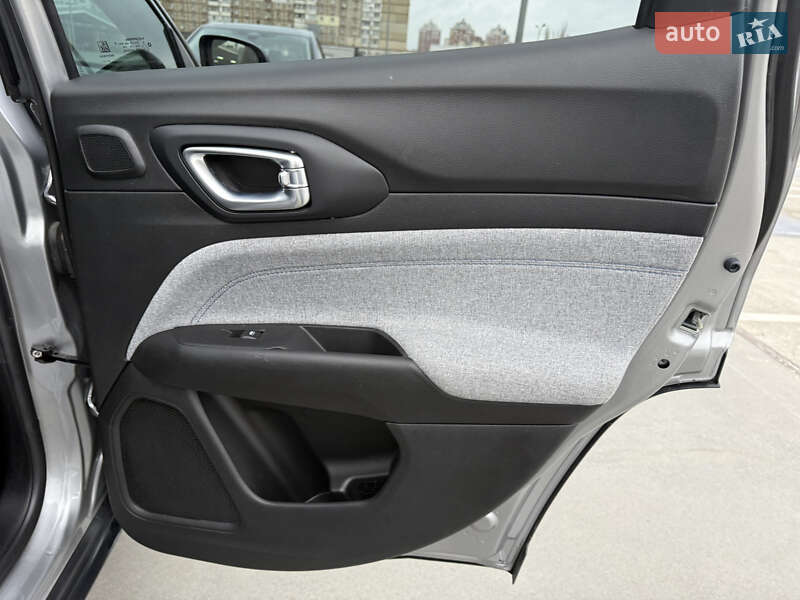Внедорожник / Кроссовер Jeep Compass 2021 в Киеве