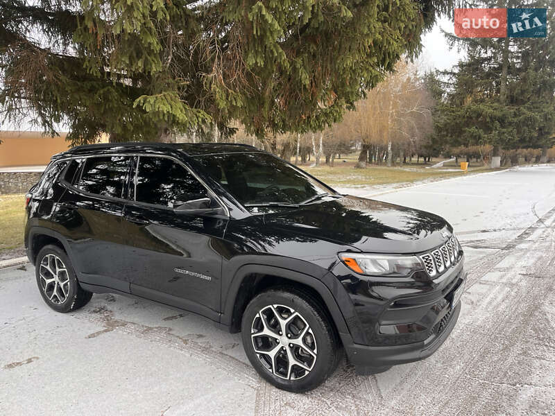 Внедорожник / Кроссовер Jeep Compass 2024 в Киеве