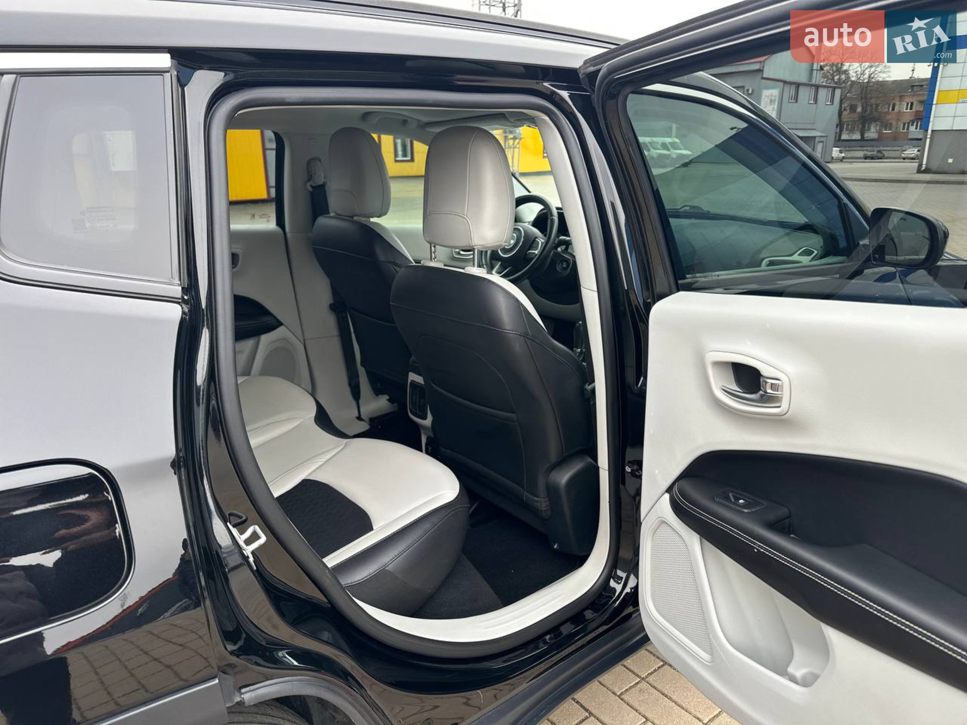 2018 Jeep Compass - мініатюра 23