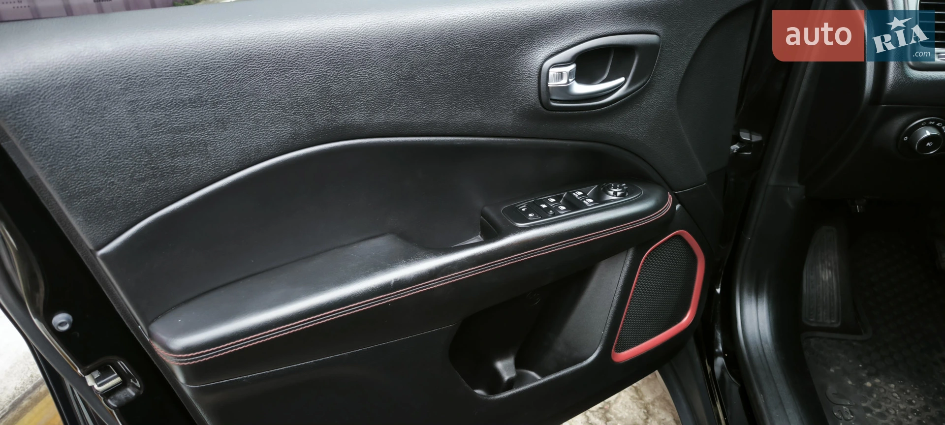 2018 Jeep Compass - мініатюра 32