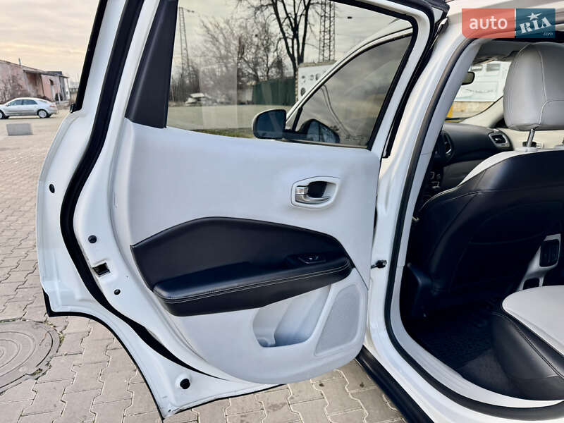 Позашляховик / Кросовер Jeep Compass 2019 в Одесі фото 12 Позашляховик / Кросовер Jeep Compass 2019 в Одесі
