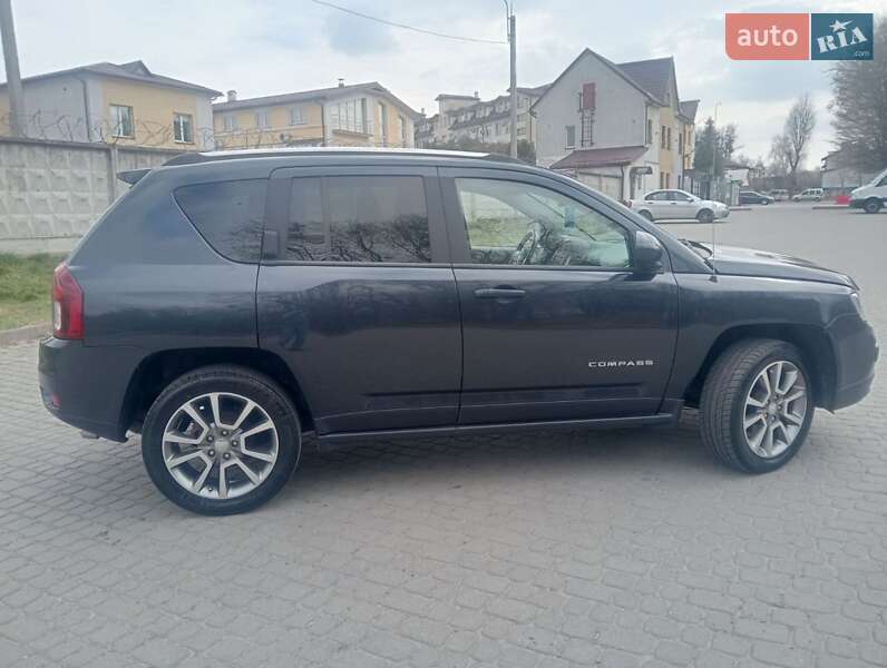 Внедорожник / Кроссовер Jeep Compass 2014 в Дрогобыче