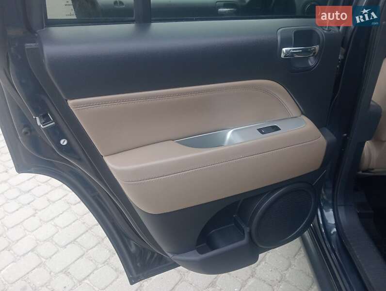 Внедорожник / Кроссовер Jeep Compass 2014 в Дрогобыче