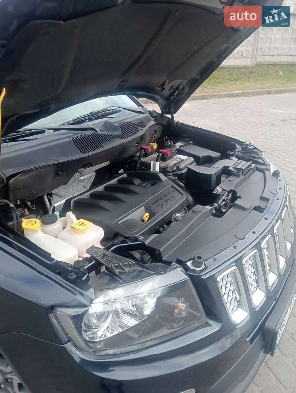 Внедорожник / Кроссовер Jeep Compass 2014 в Дрогобыче