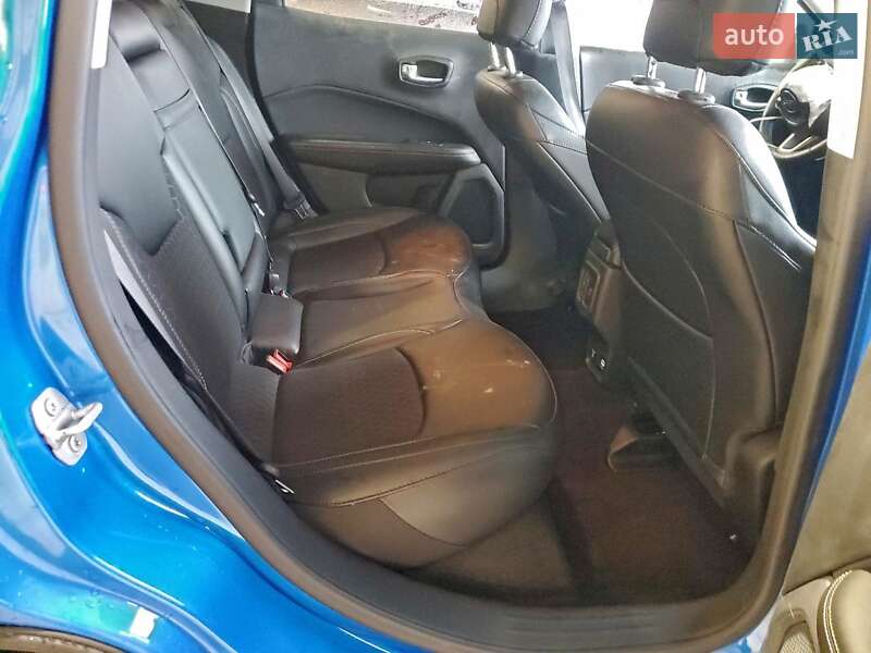 Внедорожник / Кроссовер Jeep Compass 2020 в Киеве