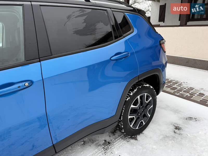 Позашляховик / Кросовер Jeep Compass 2019 в Києві фото 8 Позашляховик / Кросовер Jeep Compass 2019 в Києві