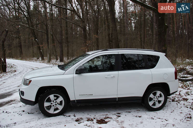 Внедорожник / Кроссовер Jeep Compass 2016 в Киеве