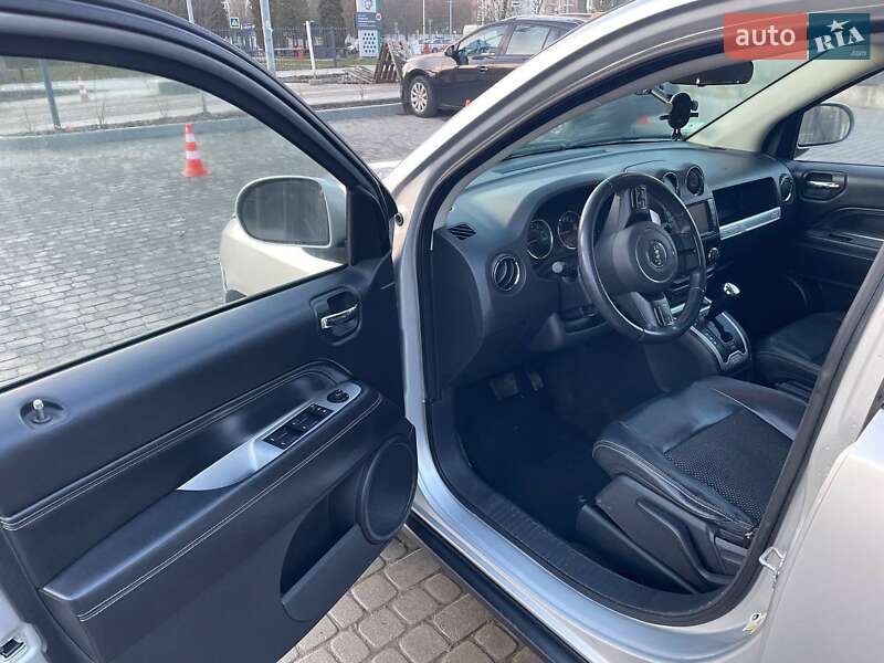 Внедорожник / Кроссовер Jeep Compass 2013 в Львове фото 24 Внедорожник / Кроссовер Jeep Compass 2013 в Львове