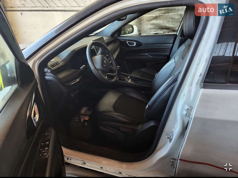 Внедорожник / Кроссовер Jeep Compass 2024 в Ужгороде