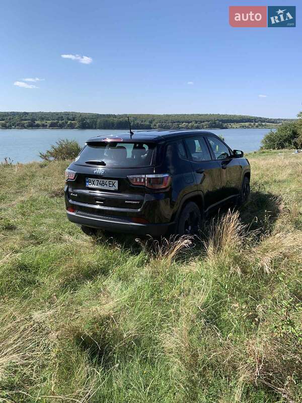 Внедорожник / Кроссовер Jeep Compass 2017 в Деражне