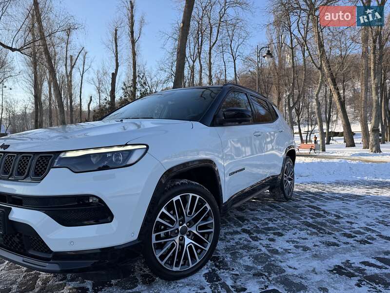 Позашляховик / Кросовер Jeep Compass 2024 в Києві