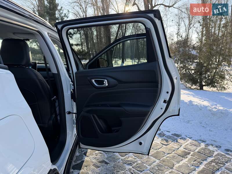 Позашляховик / Кросовер Jeep Compass 2024 в Києві
