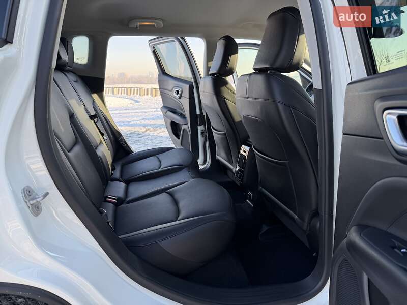 Позашляховик / Кросовер Jeep Compass 2024 в Києві