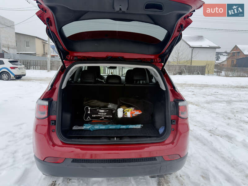 Внедорожник / Кроссовер Jeep Compass 2018 в Ирпене