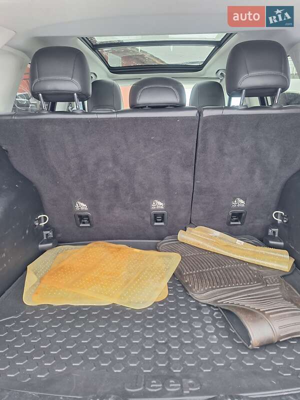 Внедорожник / Кроссовер Jeep Compass 2017 в Киеве фото 36 Внедорожник / Кроссовер Jeep Compass 2017 в Киеве