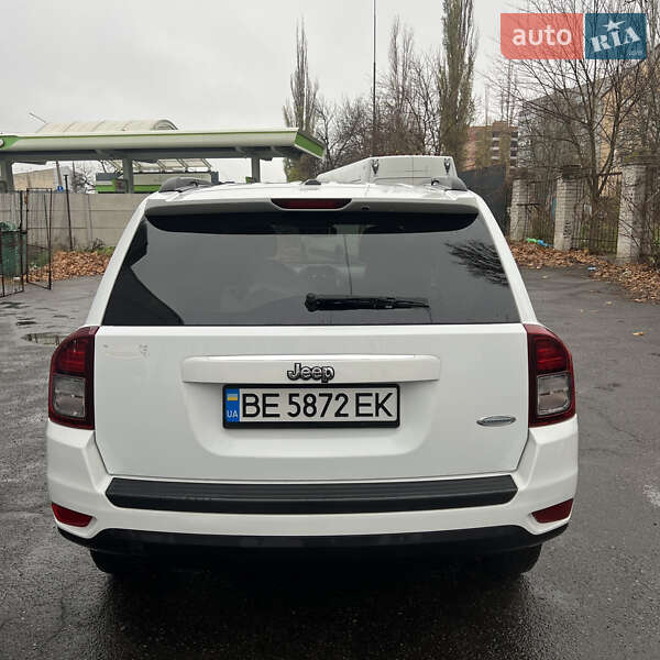 Внедорожник / Кроссовер Jeep Compass 2016 в Николаеве