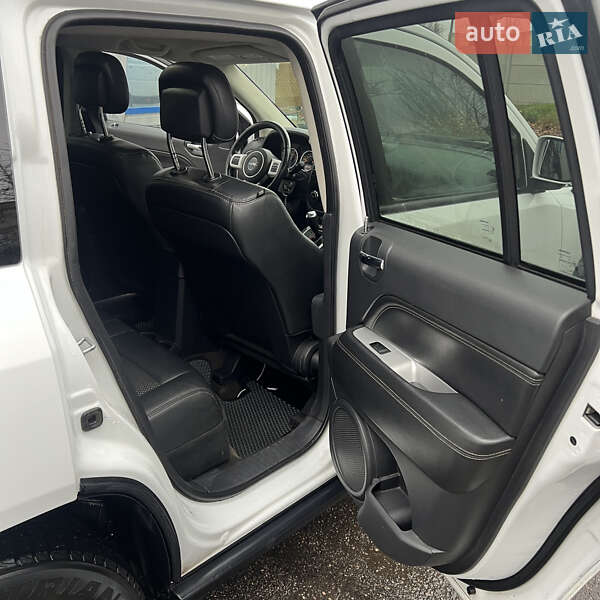 Внедорожник / Кроссовер Jeep Compass 2016 в Николаеве