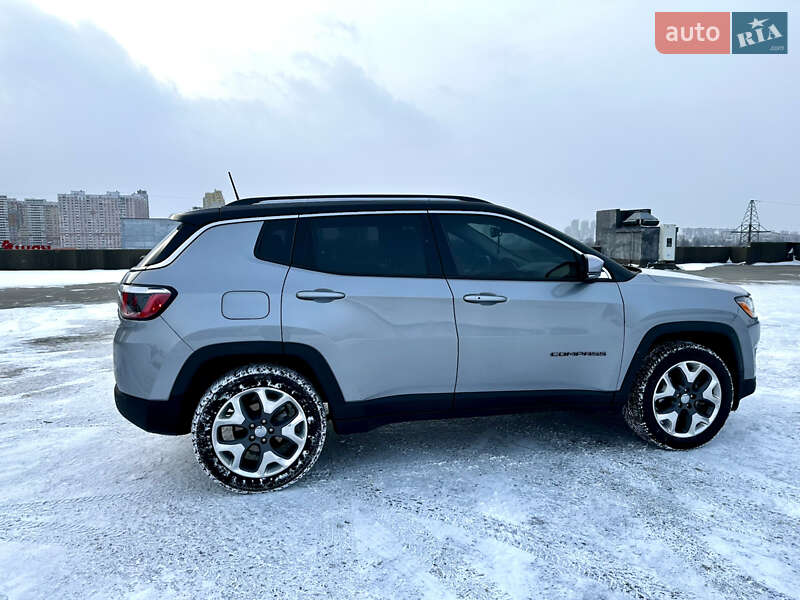 Внедорожник / Кроссовер Jeep Compass 2019 в Киеве