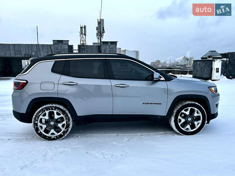 Внедорожник / Кроссовер Jeep Compass 2019 в Киеве