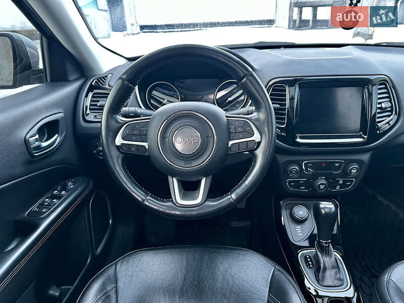 Внедорожник / Кроссовер Jeep Compass 2019 в Киеве